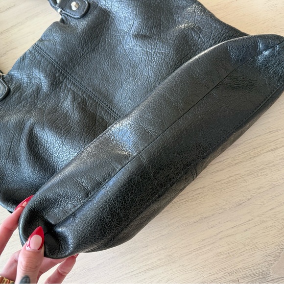 BALENCIAGA Agneau Classic Large Square Tote bag in Black - Picture 6 of 14